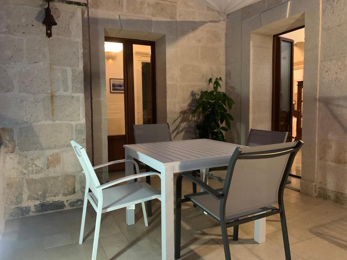 Palazzo Dei Gesuiti Appartamento Con Terrazza Privata 莫诺波利 外观 照片