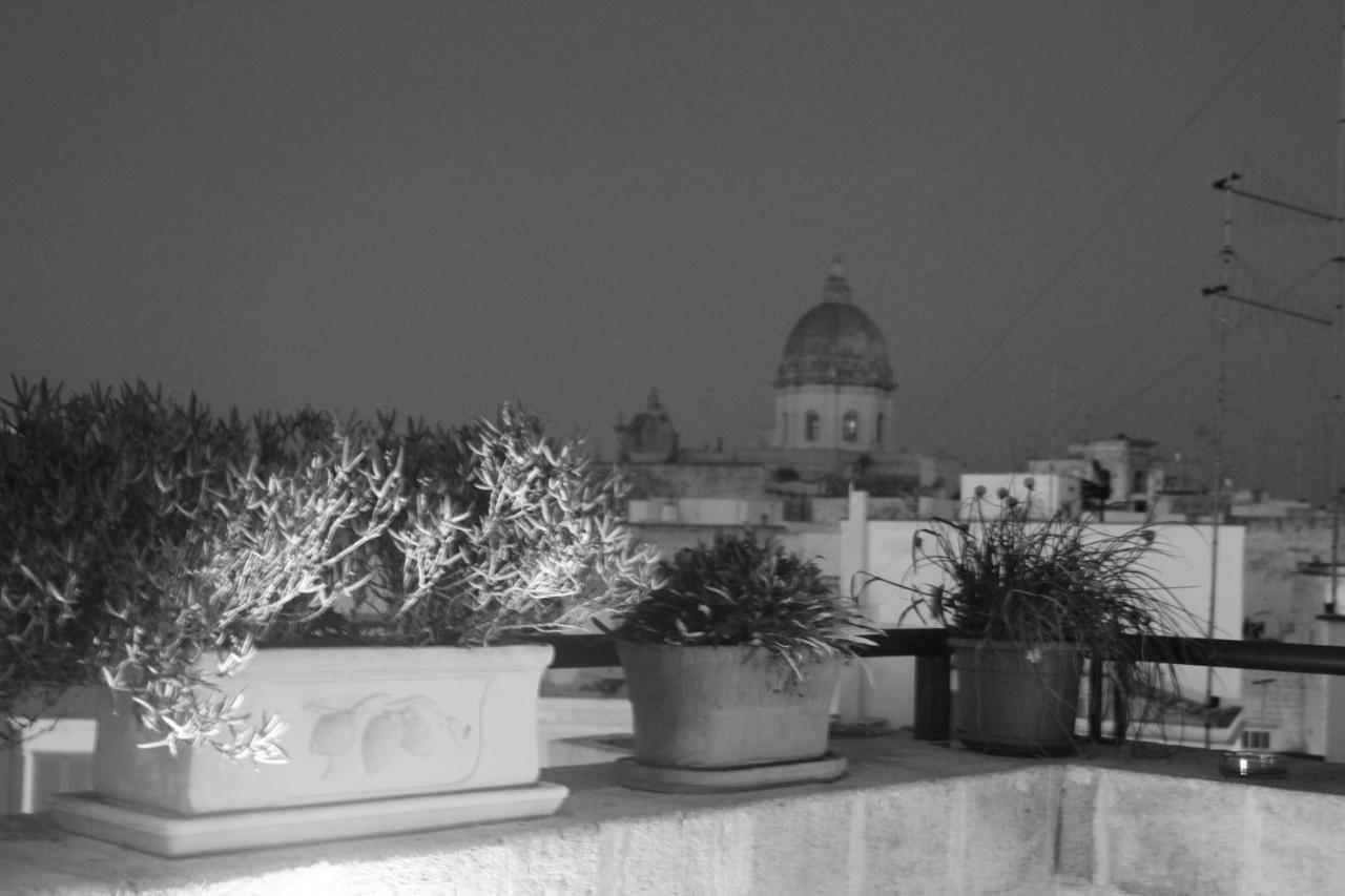 Palazzo Dei Gesuiti Appartamento Con Terrazza Privata 莫诺波利 外观 照片