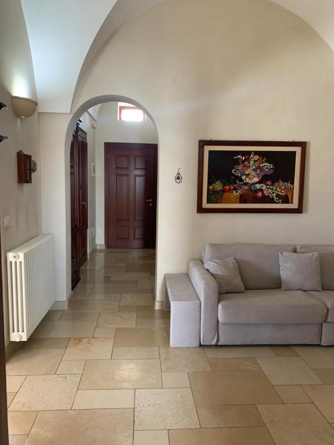 Palazzo Dei Gesuiti Appartamento Con Terrazza Privata 莫诺波利 外观 照片